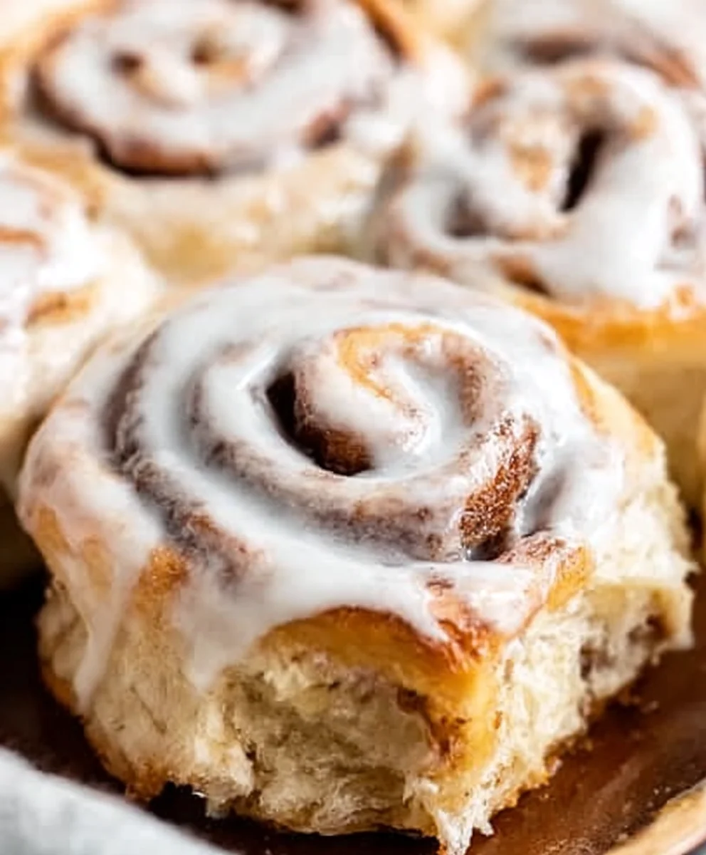 BEST Homemade Cinnamon Rolls - Easy Recipe